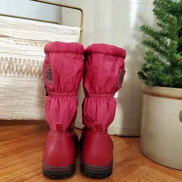 **RARE** Coach Sage Nylon Ruby Red Leather Winter Boots Sz 5.5B