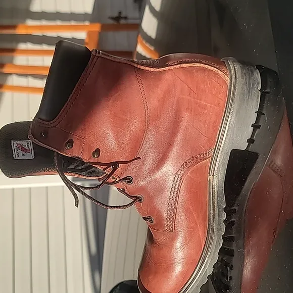 Red Wing Men's 10 1/2 D Work Boots Red GORE-TEX Insulated Leather Waterproof USA