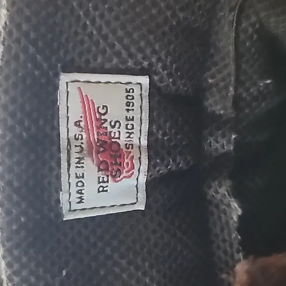 Red Wing Men's 10 1/2 D Work Boots Red GORE-TEX Insulated Leather Waterproof USA