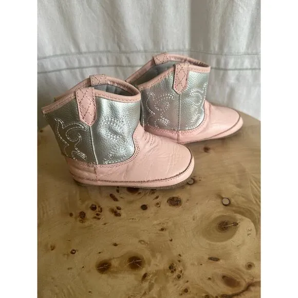 Robeez Baby Girl Cowboy Boots Pink &amp; Silver Leather – Size 12-18 Months