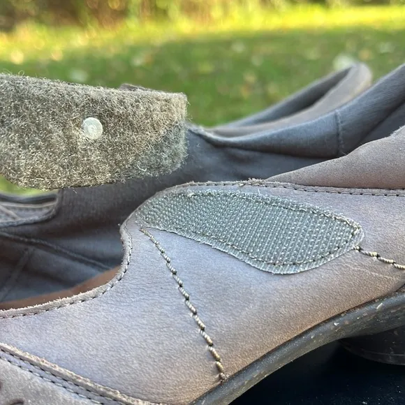 RockPort Cobb Hill Nubuck Dress Shoes, 7.5M. Taupe, Low Heel
