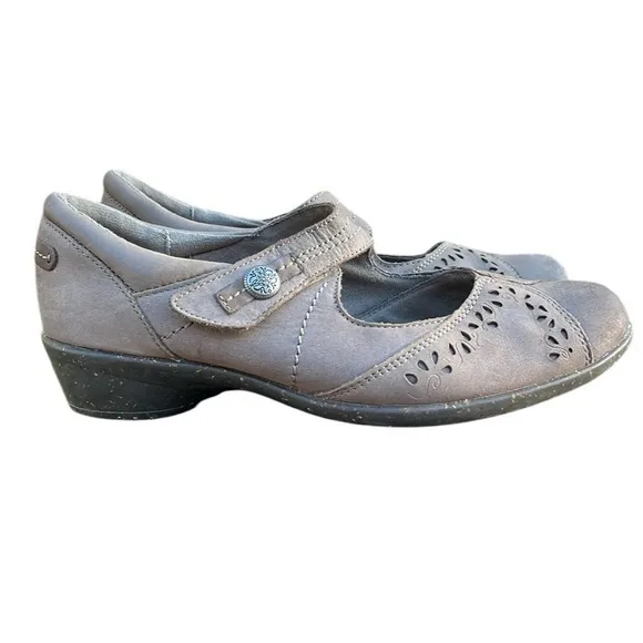 RockPort Cobb Hill Nubuck Dress Shoes, 7.5M. Taupe, Low Heel