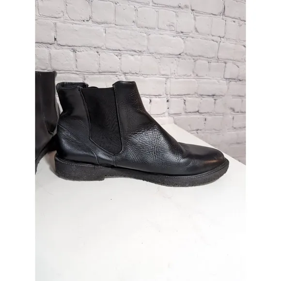 Royal Republiq Men's Black Leather Chelsea Boots Gum Sole US Size 10 EU Size 44