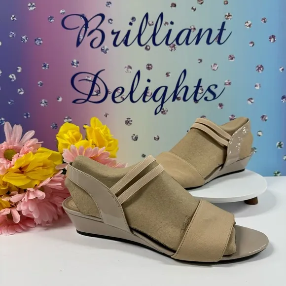SALE LIFESTRIDE YOLO SANDALS TAUPE
