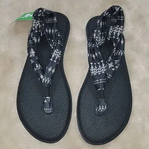 SANUK YOGA SLING 2 AZTEC TRIBAL PRINT THONG YOGA MAT SANDALS, SIZE 10 - NEW