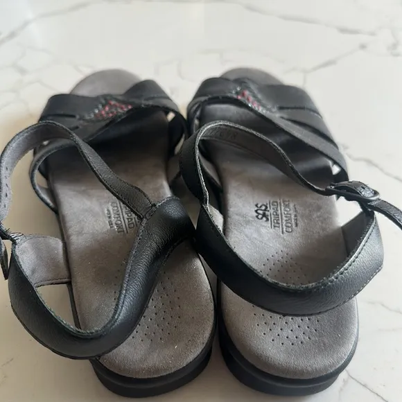SAS leather comfort sandals size 9.5