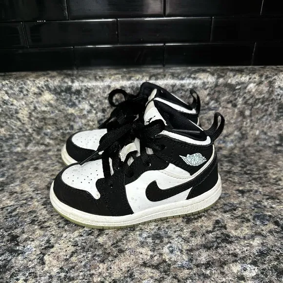 Set Of 2 Nike Air Jordan Toddler Shoes Sneakers Casual Streetwear Size 6C