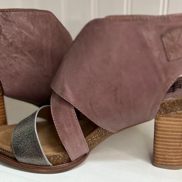 Söfft | Gray &amp; Anthracite Christine Leather Sandal - Women Size 9