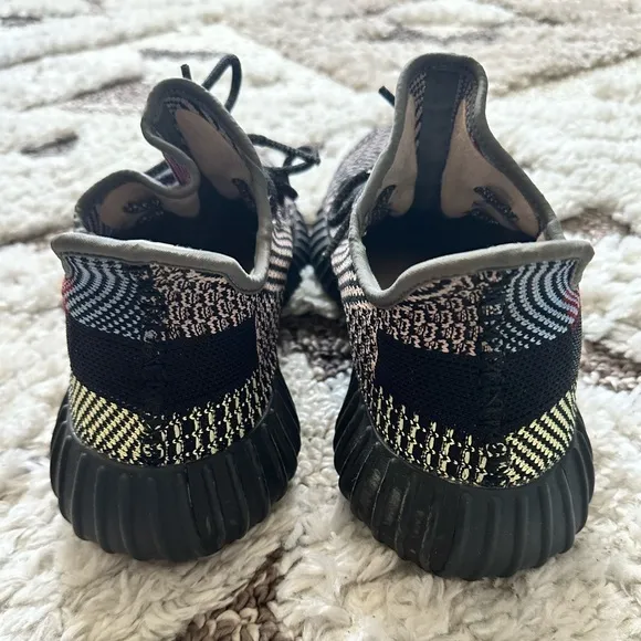 Size 10-Adidas Yeezy Boost 350 V2