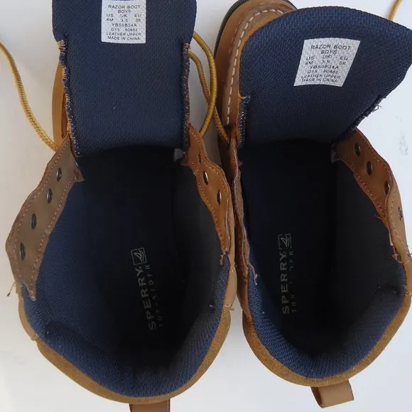 SIZE 4 M. SPERRY Top-Sider Razor leather boot boys.