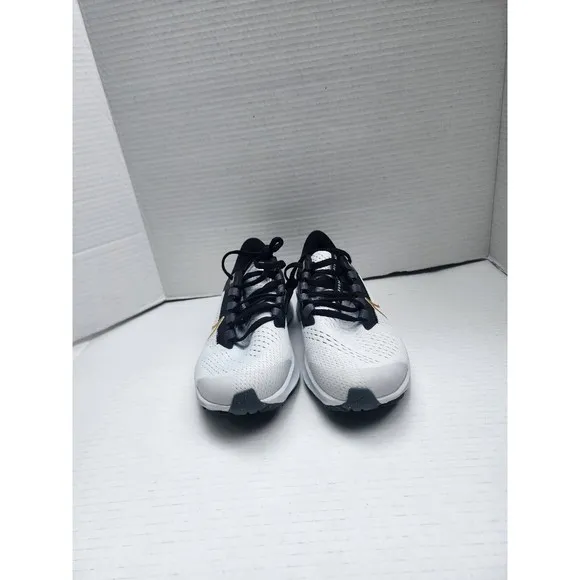 Size 5Y/W7 Nike Air Zoom Pegasus 38 Running Shoes Black/White/Gold (CZ4178-007)