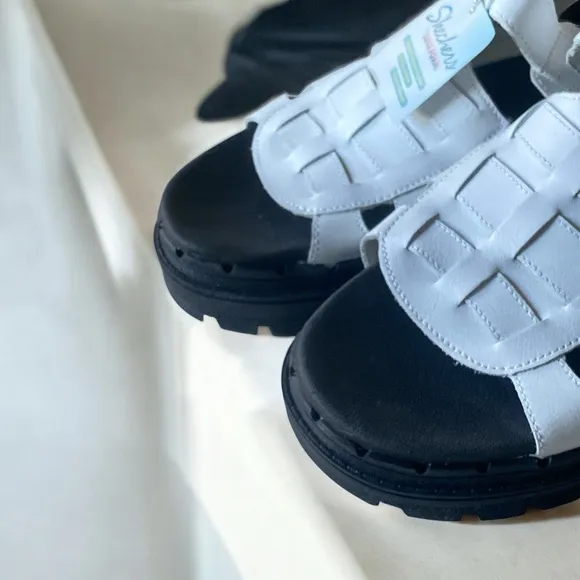 Skechers Leather Jammers Master Medusa Lug Platform Sandals White Size 9 NWT