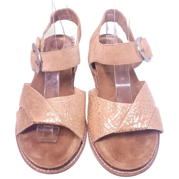 Sofft Womens Bayo Sandals Slingback Beige Gold Suede Buckle Strap Size 7.5M