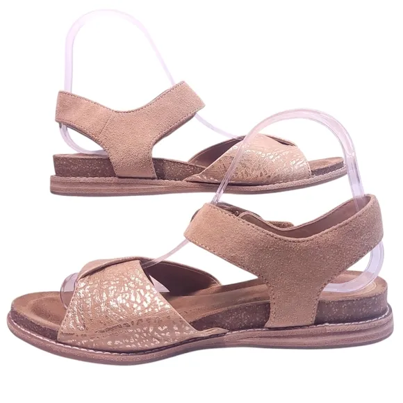 Sofft Womens Bayo Sandals Slingback Beige Gold Suede Buckle Strap Size 7.5M