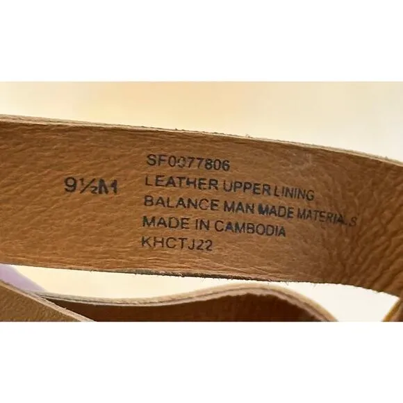 Soft Stratford Soft Shoe Heeled Sandals Tan Size 9.5 M NWOT
