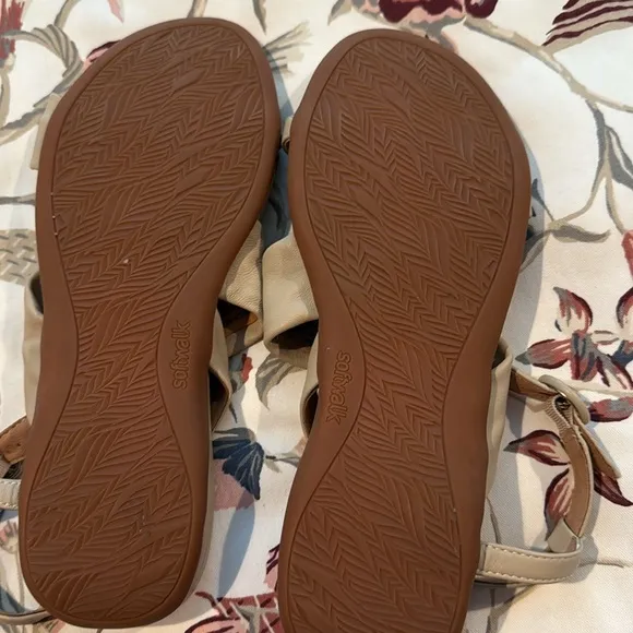 Softwalk Women's Tan Sandals size 11m