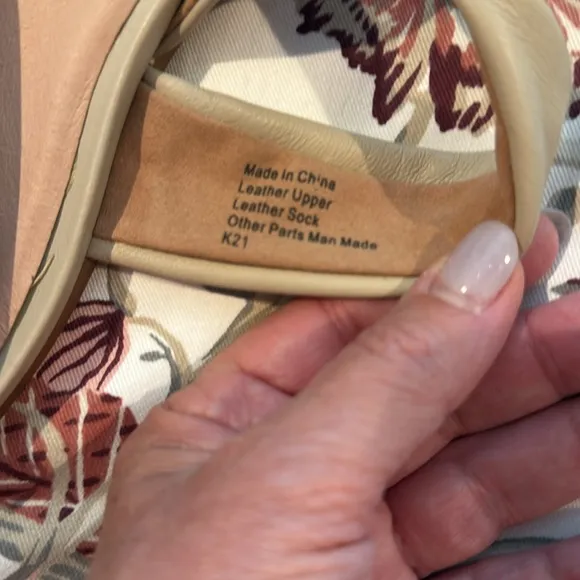 Softwalk Women's Tan Sandals size 11m