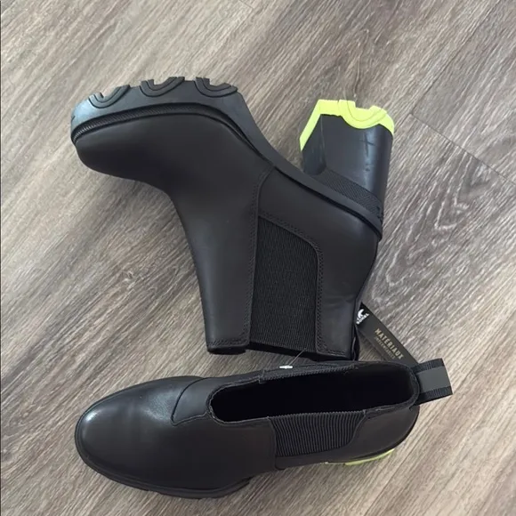 Sorel Black Ankle Boots with Chunky Heel 9 Waterproof Platform booties NWOT