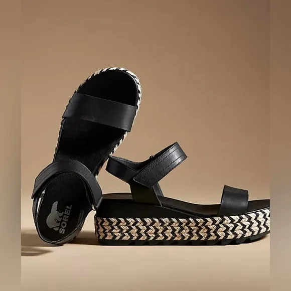 Sorel Cameron Flatform Sandals size 9