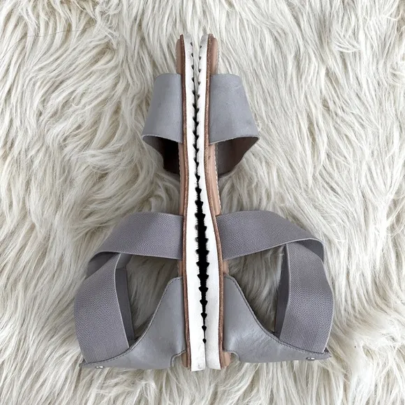 Sorel Ella Gray Sandals Elastic Straps Flat Leather Minimalist contemporary