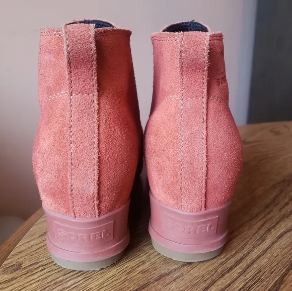 SOREL Evie Pull-On Bootie Waterproof Suede Leather Wedge Ankle Booties red rust