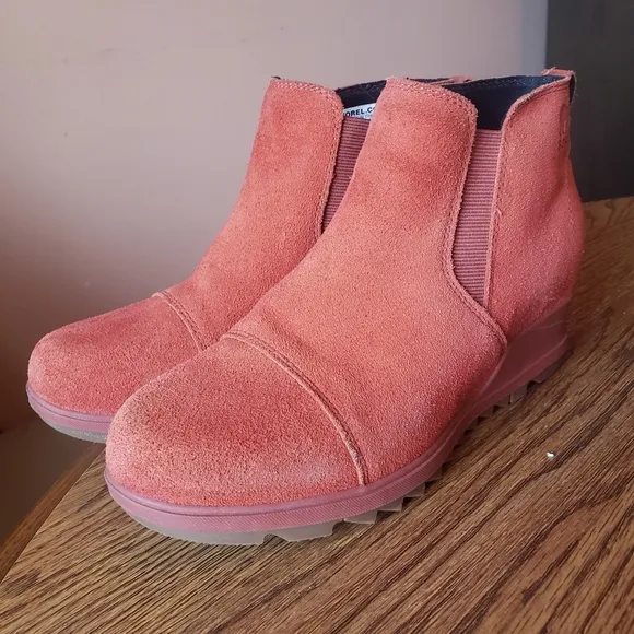 SOREL Evie Pull-On Bootie Waterproof Suede Leather Wedge Ankle Booties red rust
