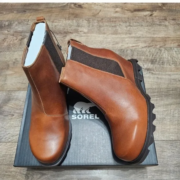 Sorel Joan Arctic wedge III WP boots women's size 11