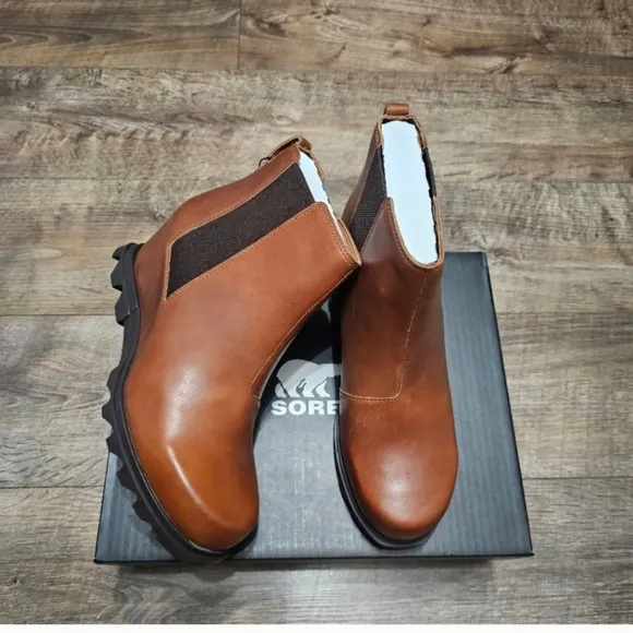 Sorel Joan Arctic wedge III WP boots women's size 11