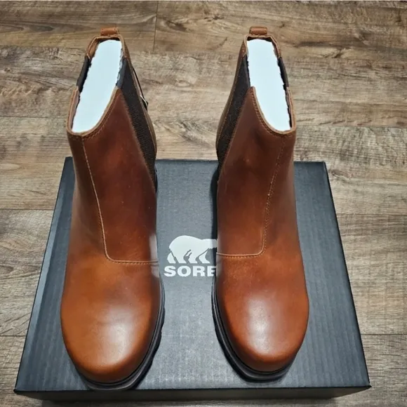 Sorel Joan Arctic wedge III WP boots women's size 11