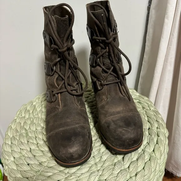 Sorel Joan of Arctic Rustic Brown Leather Lace Up Hidden Wedge Mid Boots