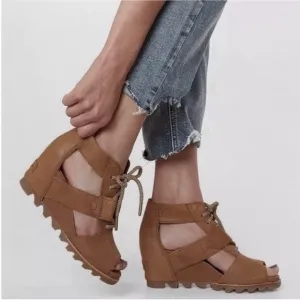 Sorel Joanie II Leather Wedge Sandals