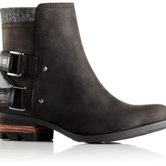 Sorel Women's Lolla Leather Ankle Tractor Chuncky Platform Boots Shoes Sz 9.5