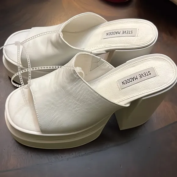 Steve Madden Cagey White Leather Double Platform Sandals
