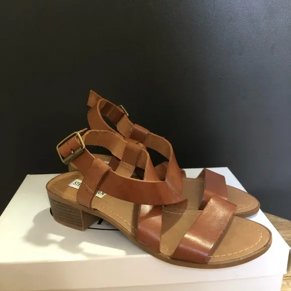 Steve Madden Women's Tan Sandals