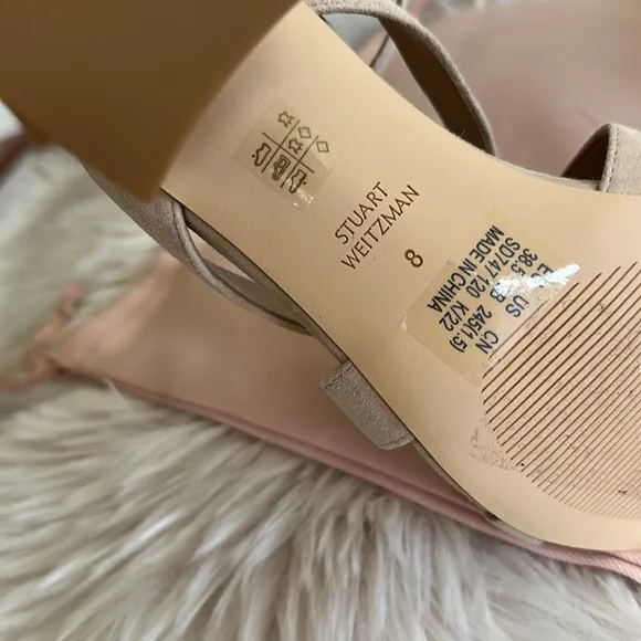 Stuart Weitzman Women's neutral suede Sandals 8 NWT