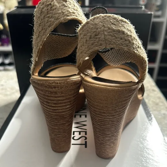 Stylish Black Wedge Sandals