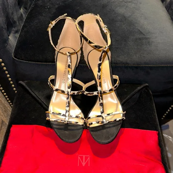 Tamara Mellon Sandals. T-Strap. Size 40. Brand New With Dustbag.