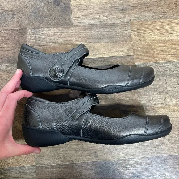 Taos Footwear Applause Leather Mary Jane Shoes Size 10