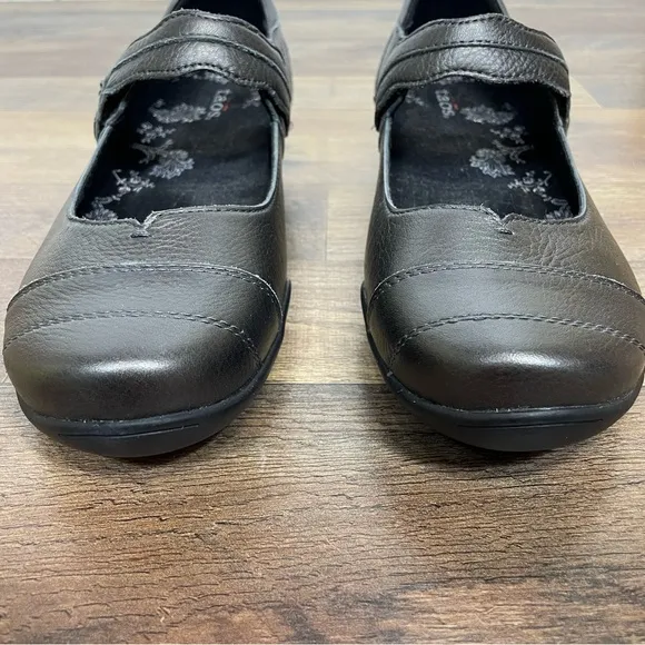 Taos Footwear Applause Leather Mary Jane Shoes Size 10