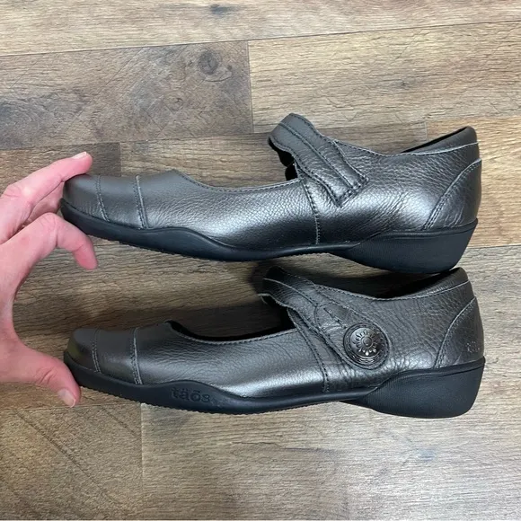 Taos Footwear Applause Leather Mary Jane Shoes Size 10