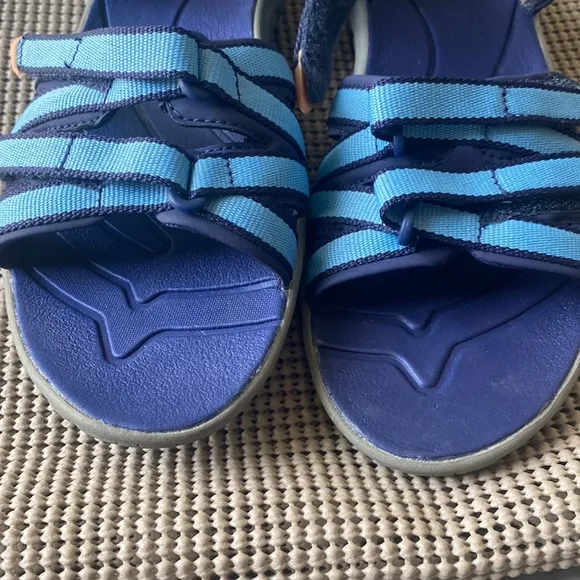 Teca sandals