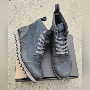 Territory zion lace up lug boots wide width Men's size 11.5 W