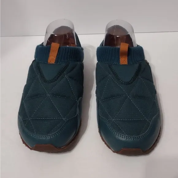 TEVA Teal Quilted Slip-On Shoes size 8 pre owned Exellent condition