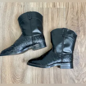 “Texas All American Made” Kids Black Ostrich Print Cowboy Boots Size 3D LNC