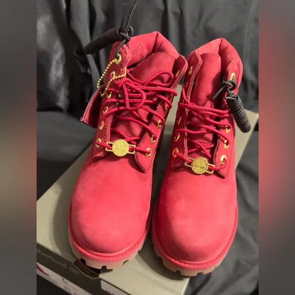 Timberland Premium 6 in Waterproof Boot Dark Red Nubuck BRAND NEW Kids