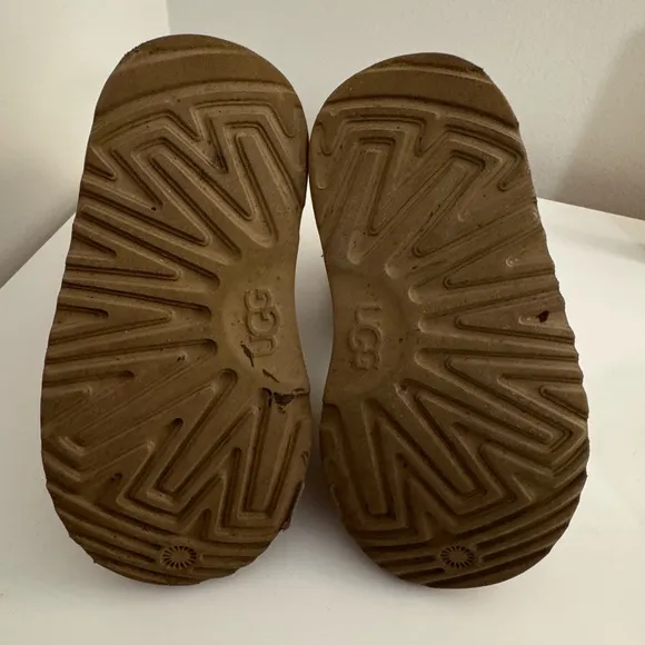Toddler Ugg Boots - size 9