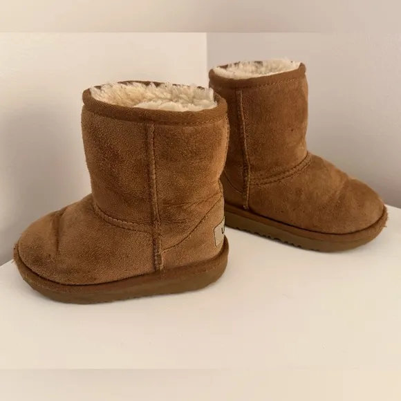 Toddler Ugg Boots - size 9