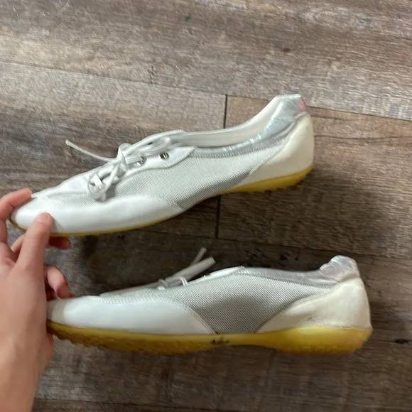 Tod’s leather accent sneakers