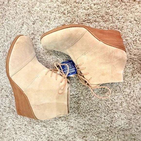 Toms Hyde Suede Leather Boho Tan Wedge Foam Insole Comfort Ankle Boots Size 8