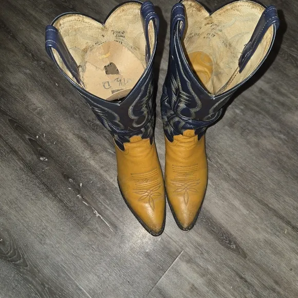 Tony Lama Navy/tan, Pointed‎ Toe Western boots Men's 7.5 D Vintage Style…